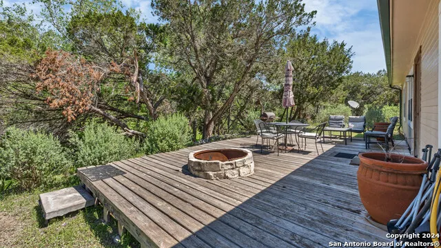 606 Deer Lake Cove Wimberley, TX 78676