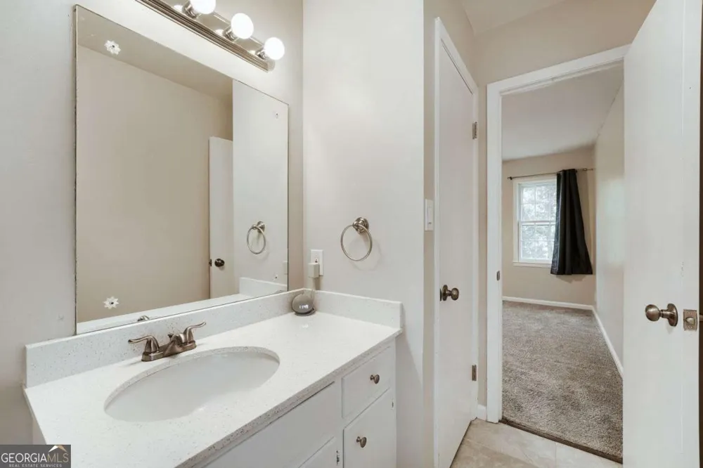5717 Braddock CT Atlanta, GA 30350