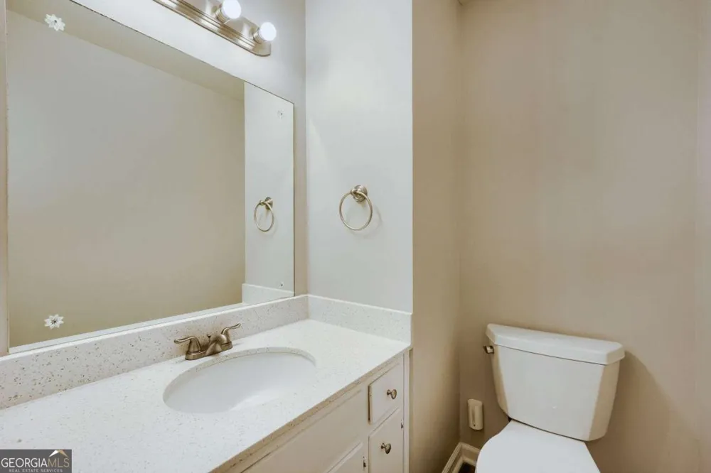5717 Braddock CT Atlanta, GA 30350