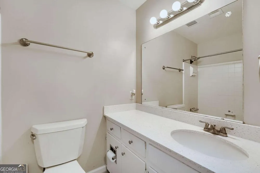 5717 Braddock CT Atlanta, GA 30350