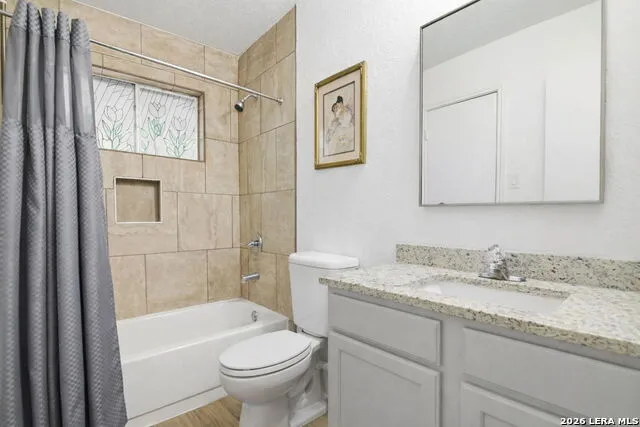 8104 Forest Bow Live Oak, TX 78233
