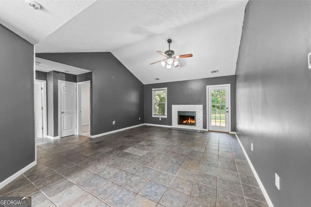 185 Jimmy Reynolds DR Jefferson, GA 30549