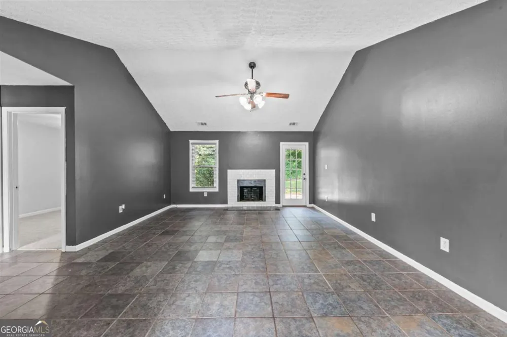 185 Jimmy Reynolds DR Jefferson, GA 30549