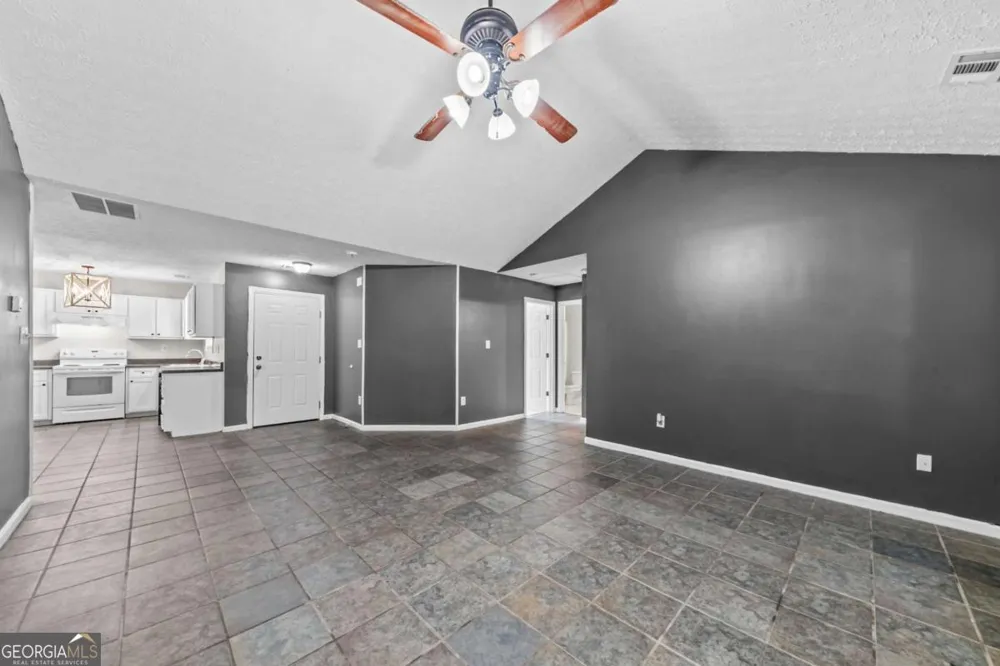 185 Jimmy Reynolds DR Jefferson, GA 30549