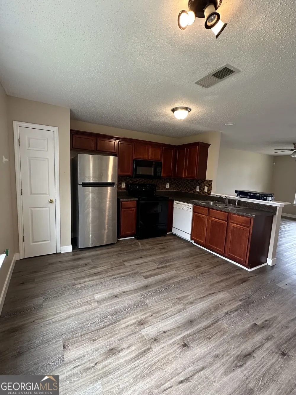 500 Jaclyn CIR McDonough, GA 30253