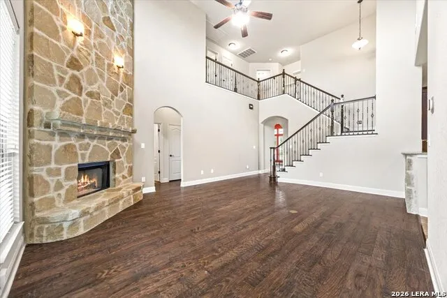 6909 Hallie Heights Schertz, TX 78154