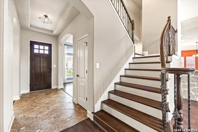 6909 Hallie Heights Schertz, TX 78154