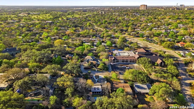 1311 Wiltshire Terrell Hills, TX 78209