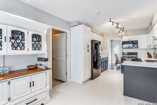 1315 Mount Vieja San Antonio, TX 78213