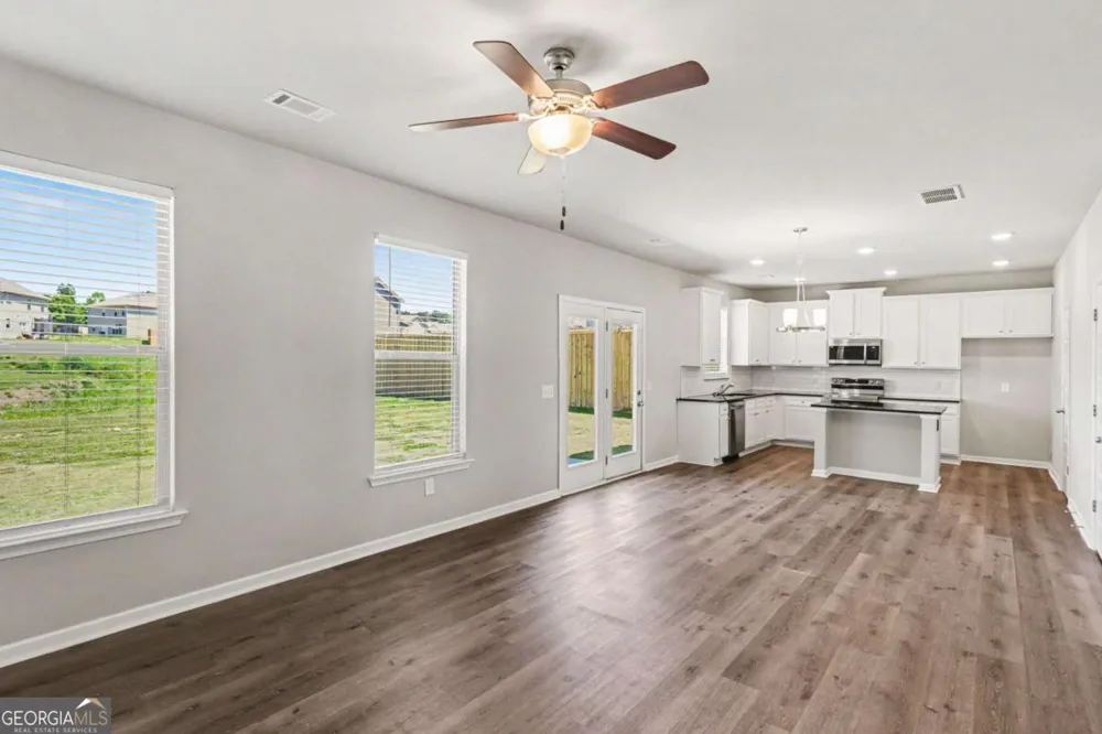 105 Mcentyre CT Calhoun, GA 30701
