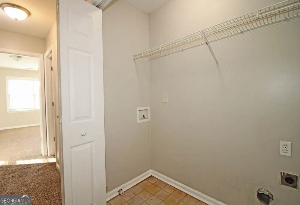 1213 Kingsbury LN Powder Springs, GA 30127