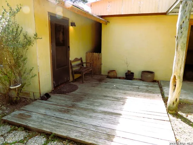 333 Rainbow Drive Lakehills, TX 78063