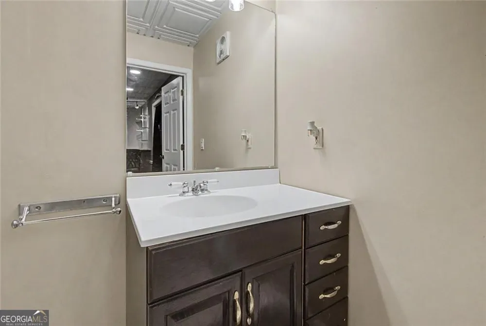 6028 Wyndham Woods DR Powder Springs, GA 30127