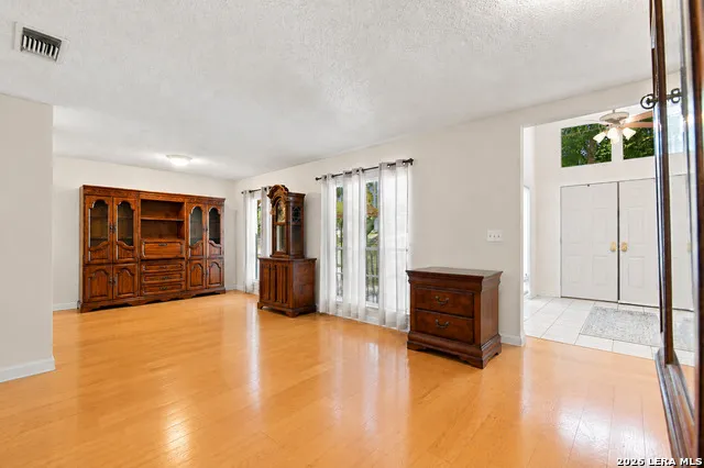 7952 Splintered Oak Live Oak, TX 78233