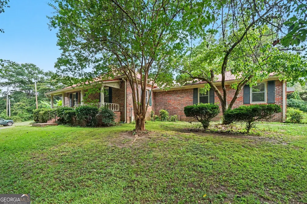 2021 W Hightower TRL Conyers, GA 30012
