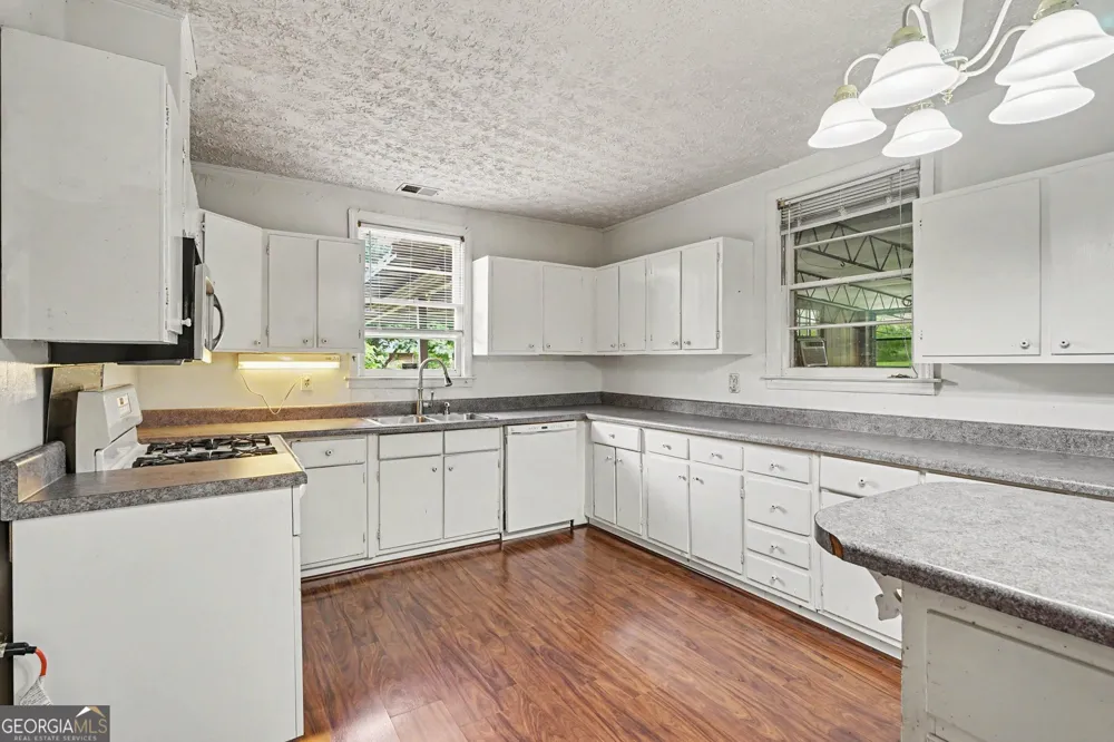 2021 W Hightower TRL Conyers, GA 30012