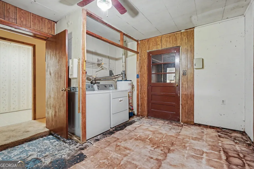 2021 W Hightower TRL Conyers, GA 30012