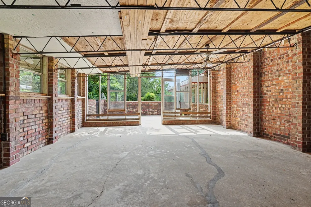 2021 W Hightower TRL Conyers, GA 30012