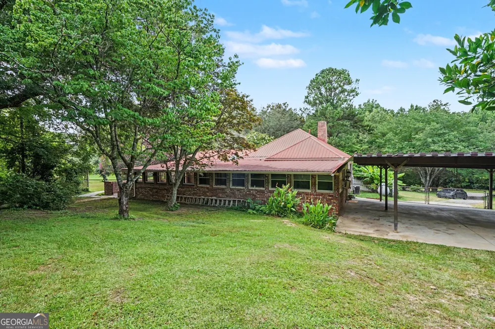 2021 W Hightower TRL Conyers, GA 30012