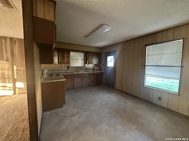 608 E WESTMEYER ST Poth, TX 78147
