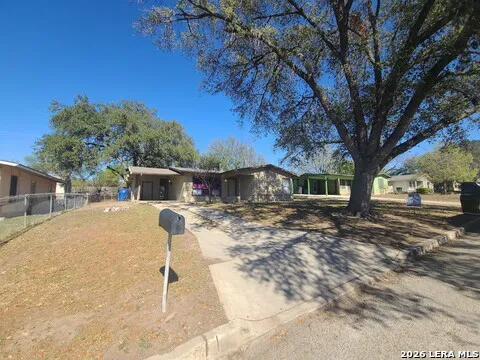 5611 HORIZON San Antonio, TX 78228