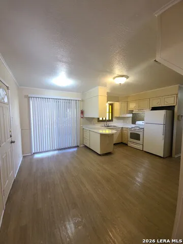 5611 HORIZON San Antonio, TX 78228