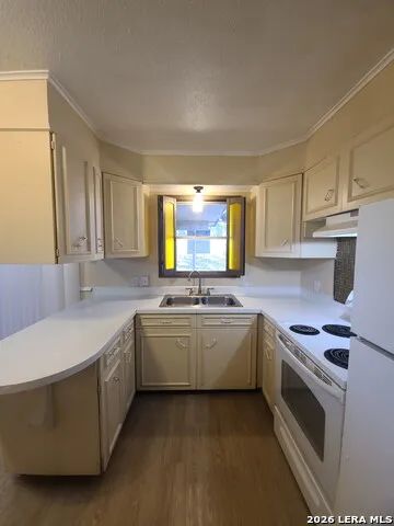 5611 HORIZON San Antonio, TX 78228