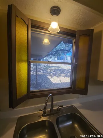 5611 HORIZON San Antonio, TX 78228