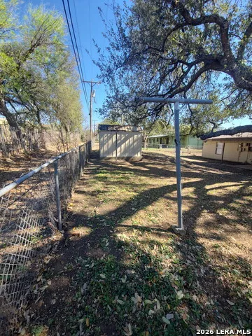 5611 HORIZON San Antonio, TX 78228