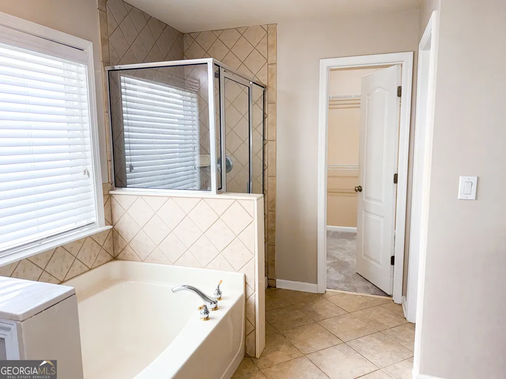 5415 Falls Landing DR Cumming, GA 30040