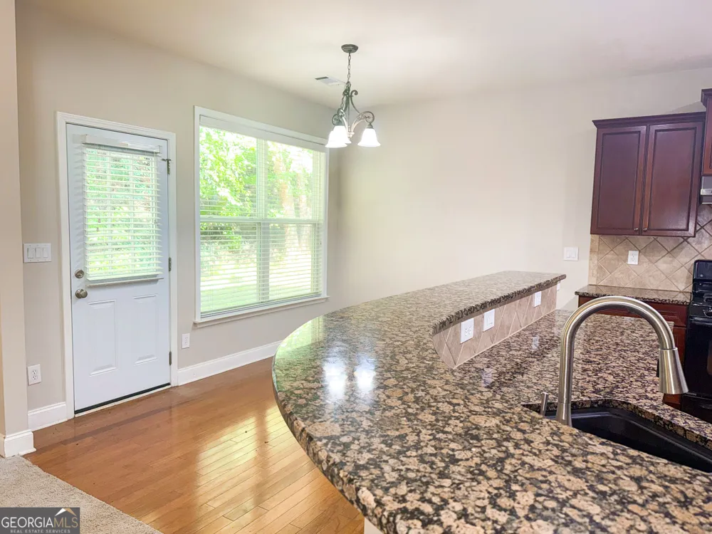 5415 Falls Landing DR Cumming, GA 30040