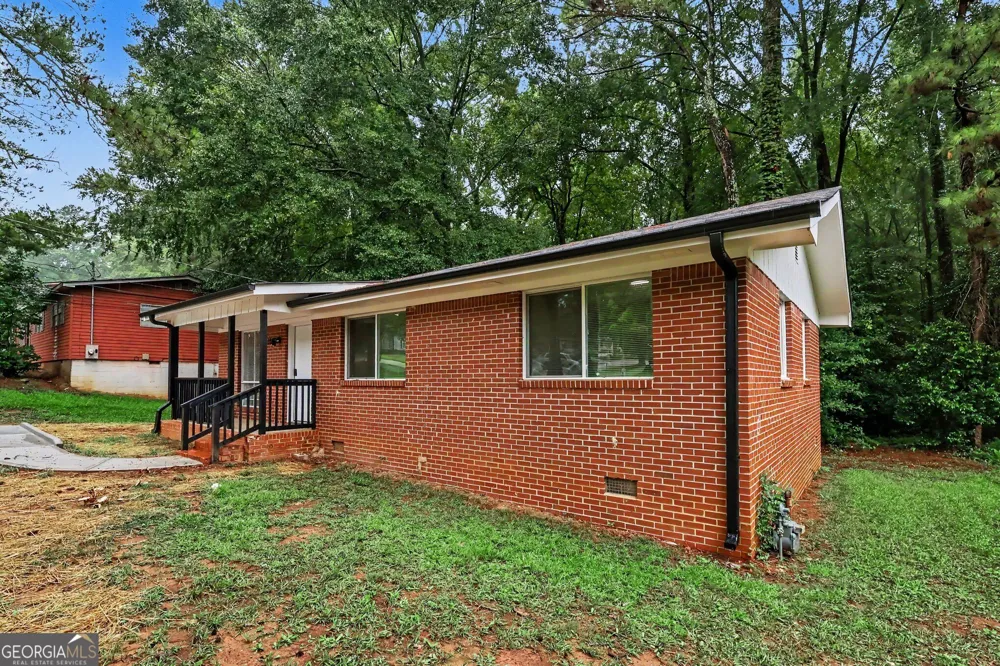 6186 Green Acres DR SW Covington, GA 30014