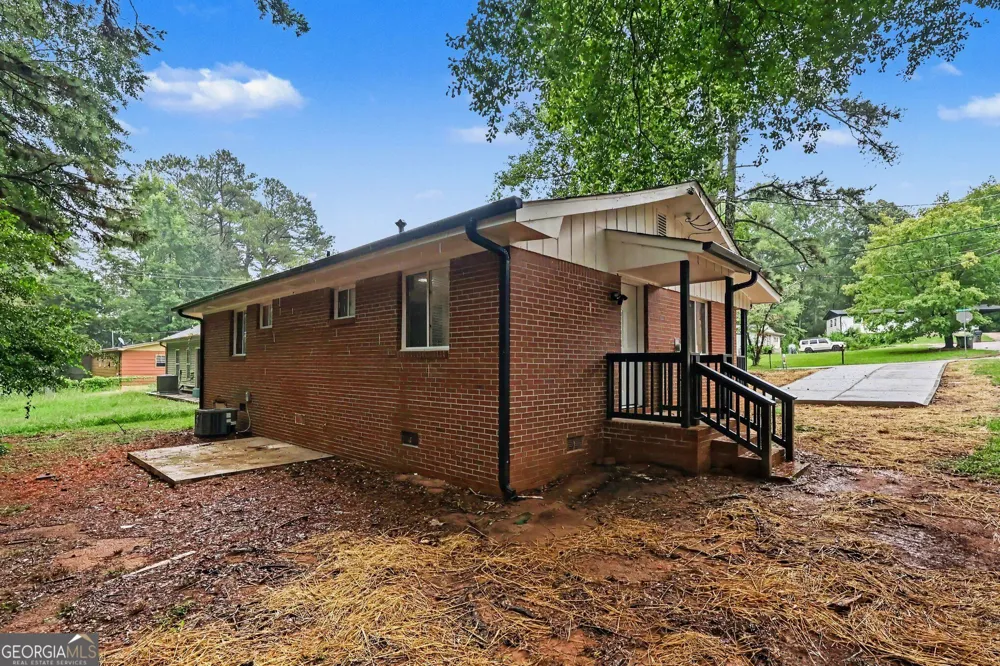 6186 Green Acres DR SW Covington, GA 30014