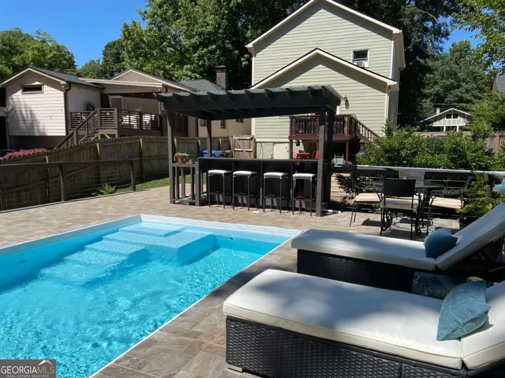 97 Rockyford RD NE Atlanta, GA 30317