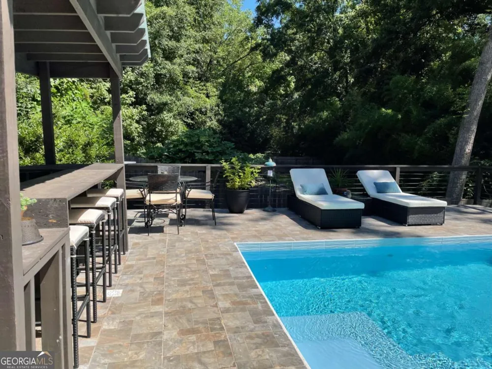 97 Rockyford RD NE Atlanta, GA 30317