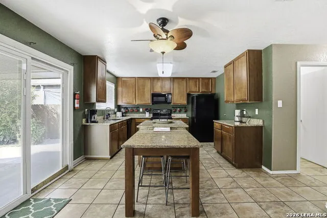319 Shadbush St San Antonio, TX 78245