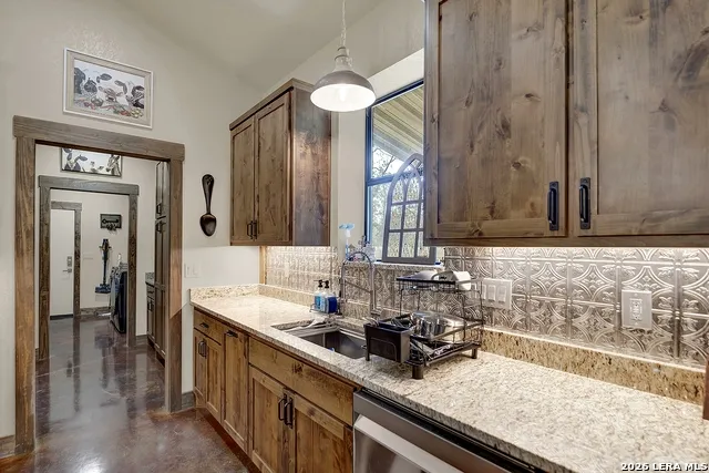 1150 Orchard Park Boulevard Medina, TX 78055
