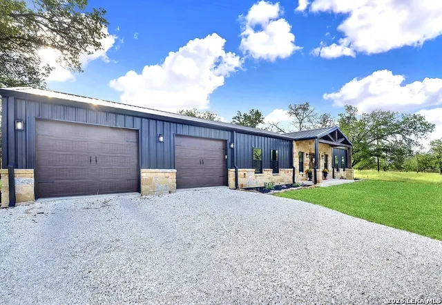 1150 Orchard Park Boulevard Medina, TX 78055