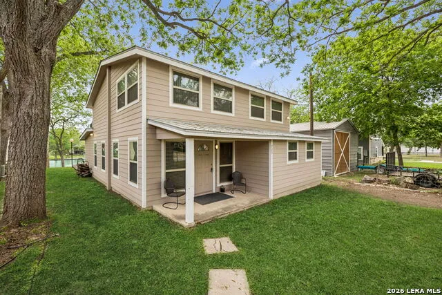 723 E Zipp Rd New Braunfels, TX 78130