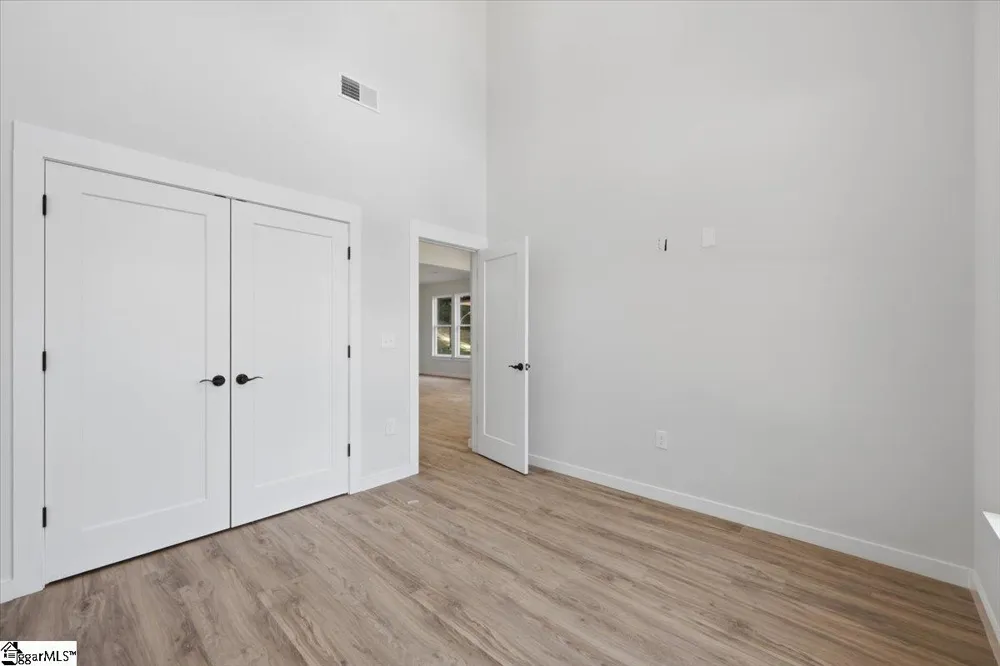 583 Bee Street Spartanburg, SC 29301