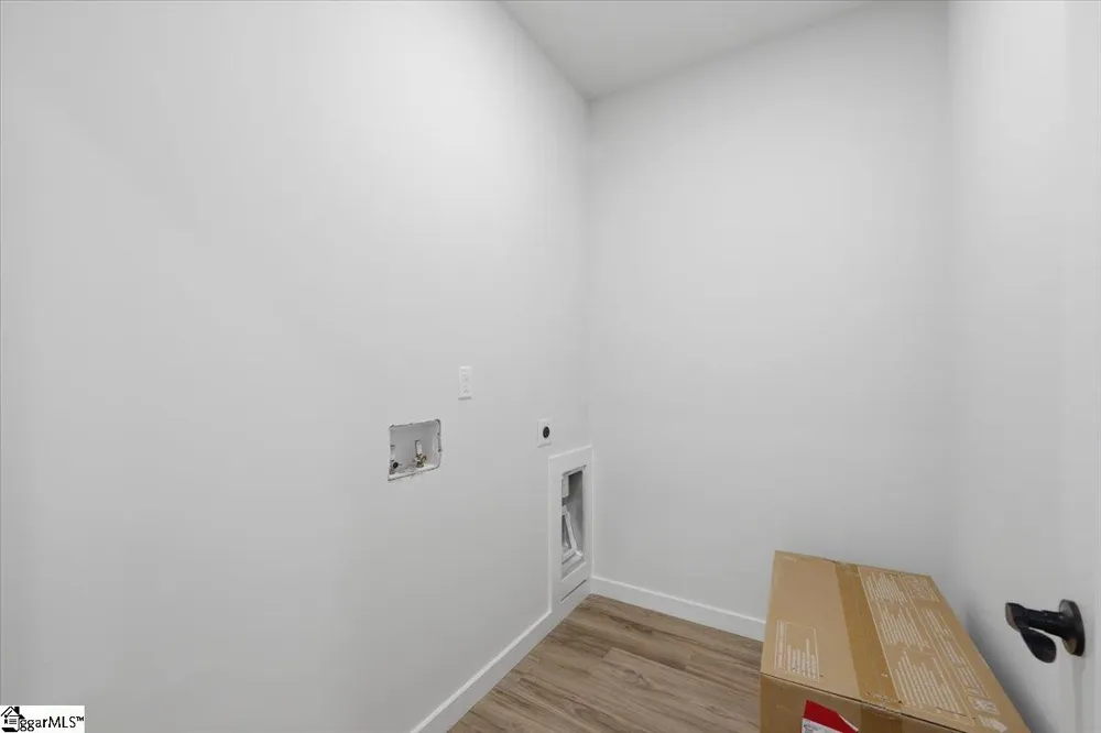 583 Bee Street Spartanburg, SC 29301