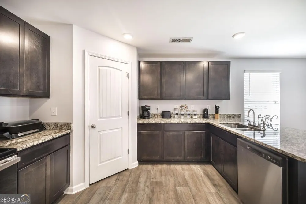 102 Clarks CT Jackson, GA 30233