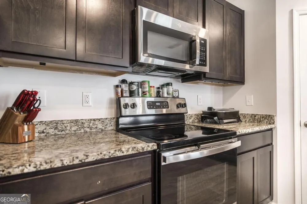 102 Clarks CT Jackson, GA 30233