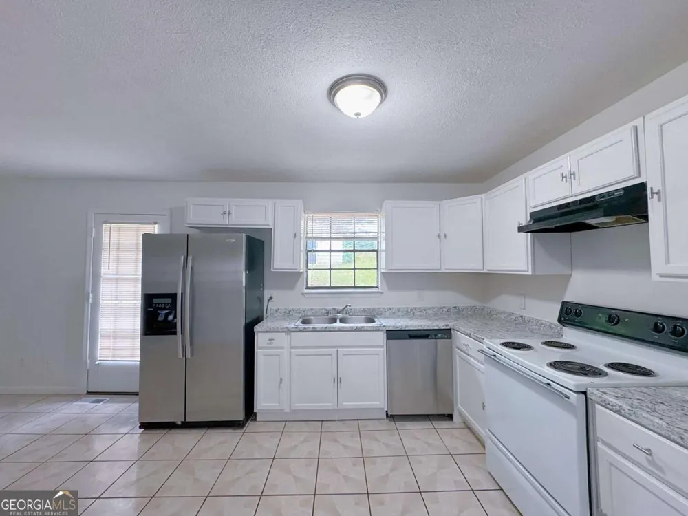 6634 Collier WAY Riverdale, GA 30296