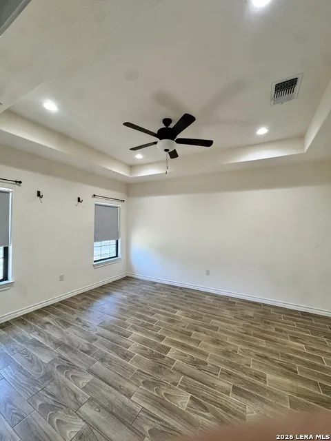 141 County Road 2667 Devine, TX 78016