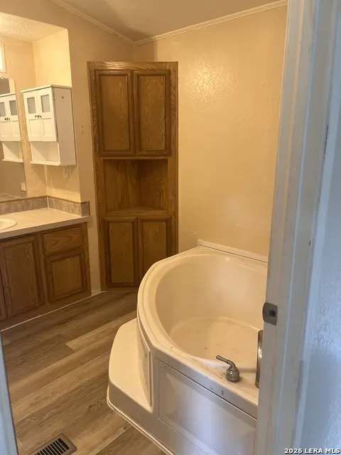 149 LONGHORN RD Stockdale, TX 78160