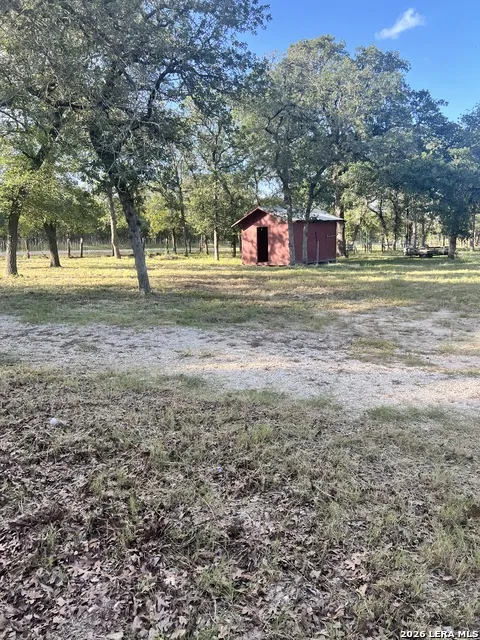 149 LONGHORN RD Stockdale, TX 78160