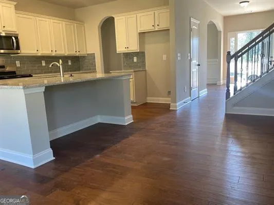 1006 Lakeview Oaks CT Grayson, GA 30017