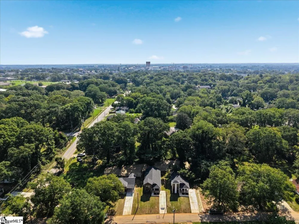 591 Bee Street Spartanburg, SC 29301