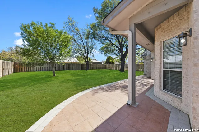 2592 Edgegrove Canyon Lake, TX 78133